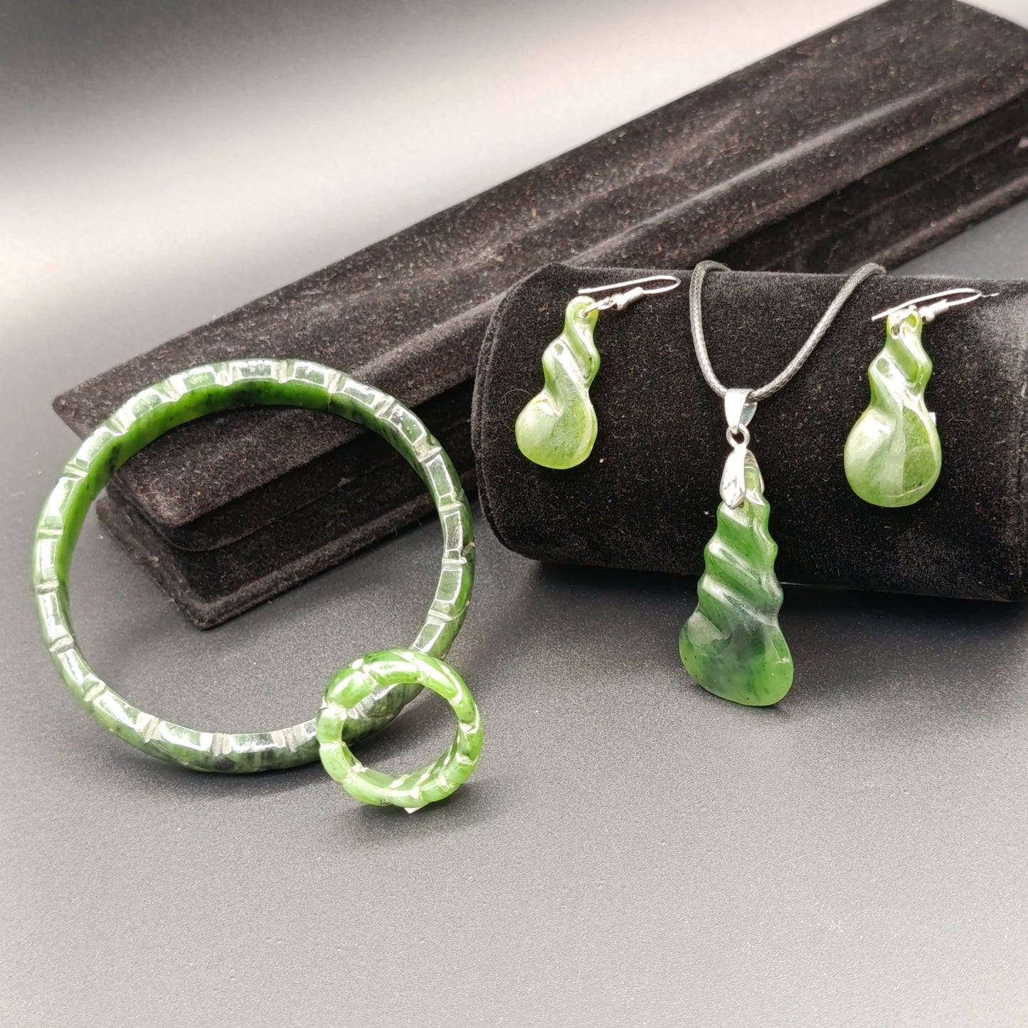 Real Gem (Jade) Party Set