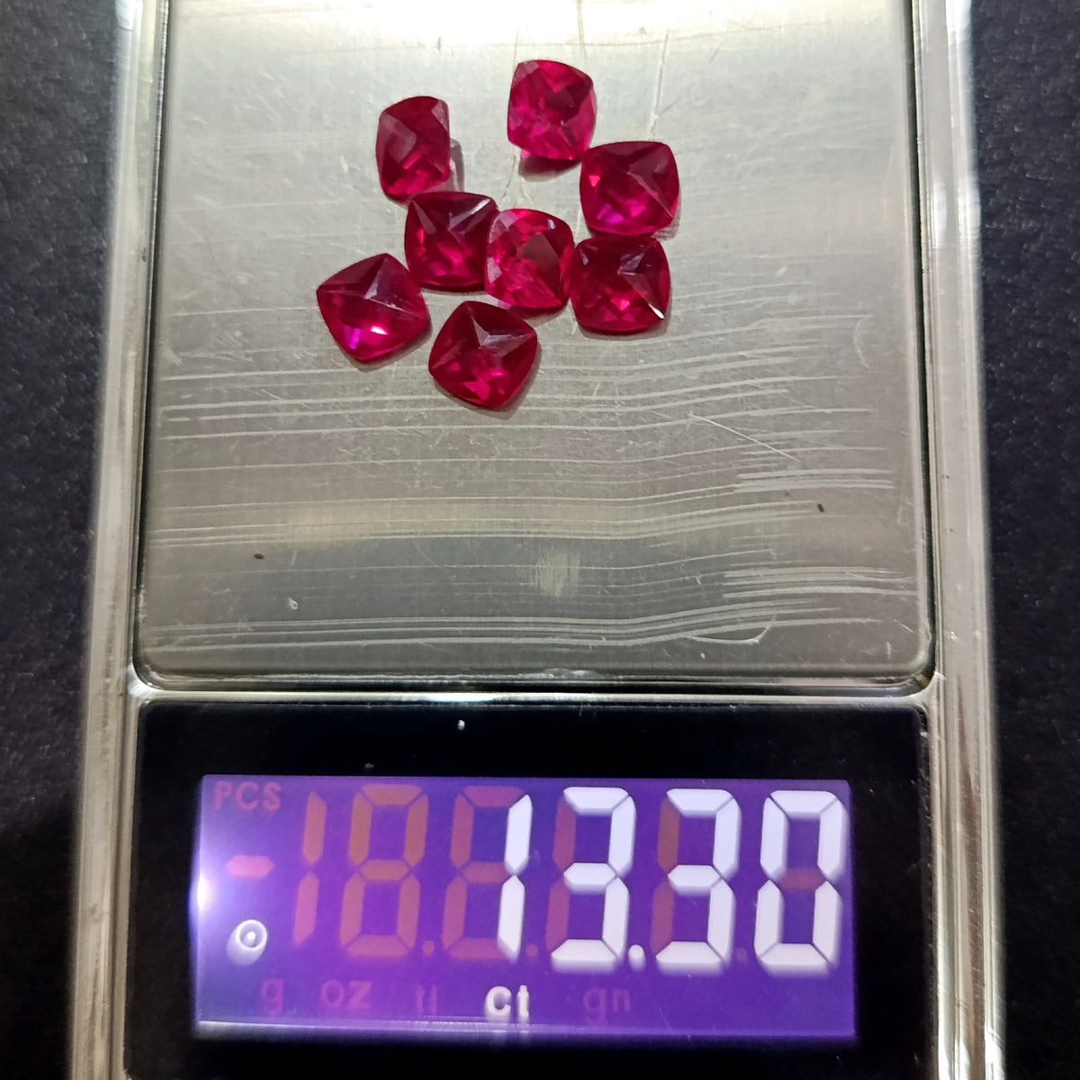 Ruby (Yaqoot) - Kashmir Oval Shape - 1.5 Carats