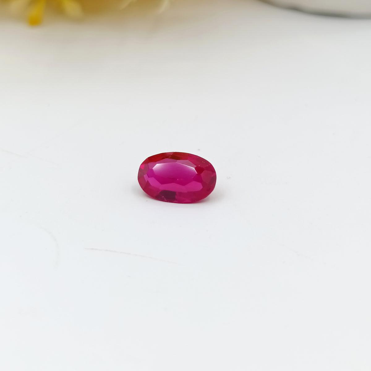 Ruby (Yaqoot) - Kashmir Oval Shape - 5 Carats