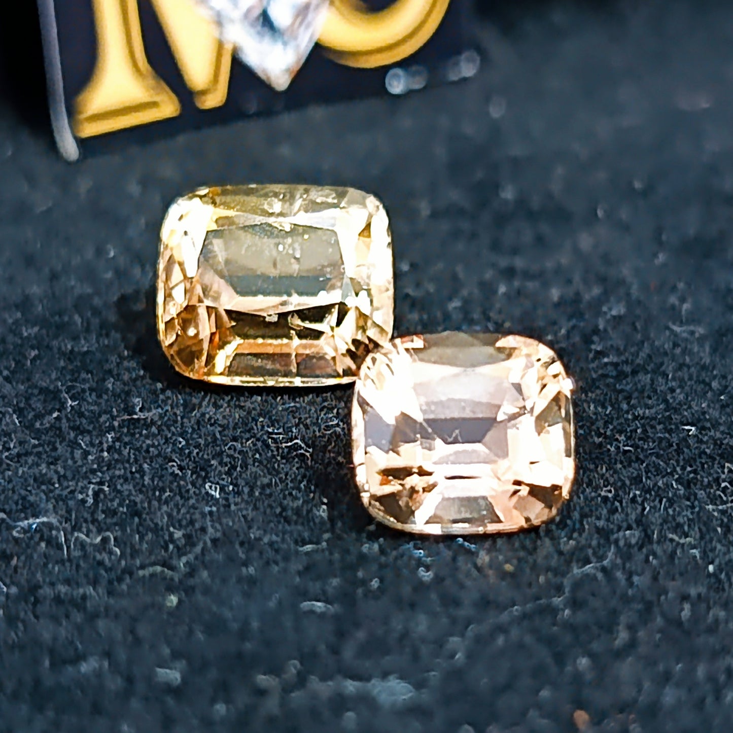 Sakardu Golden Topaz (Golden Pukhraj)