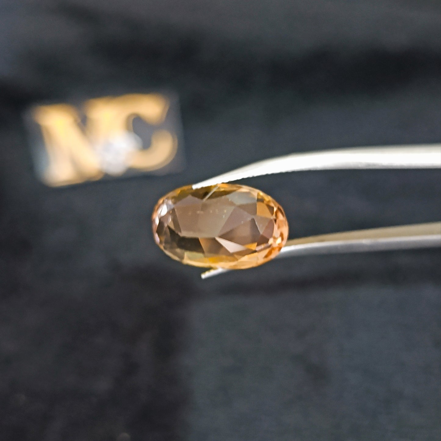 Sakardu Golden Topaz (Golden Pukhraj)