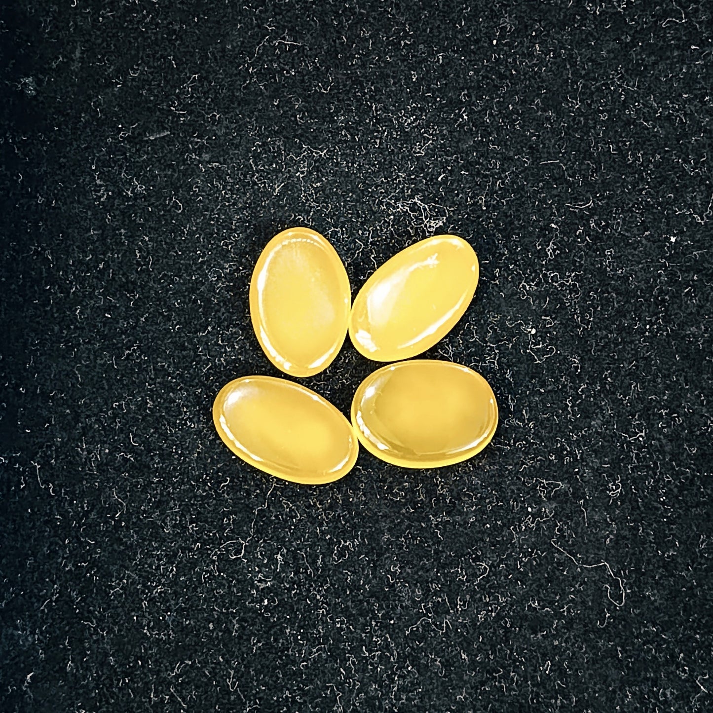 Yellow Agate (Zard Aqeeq)