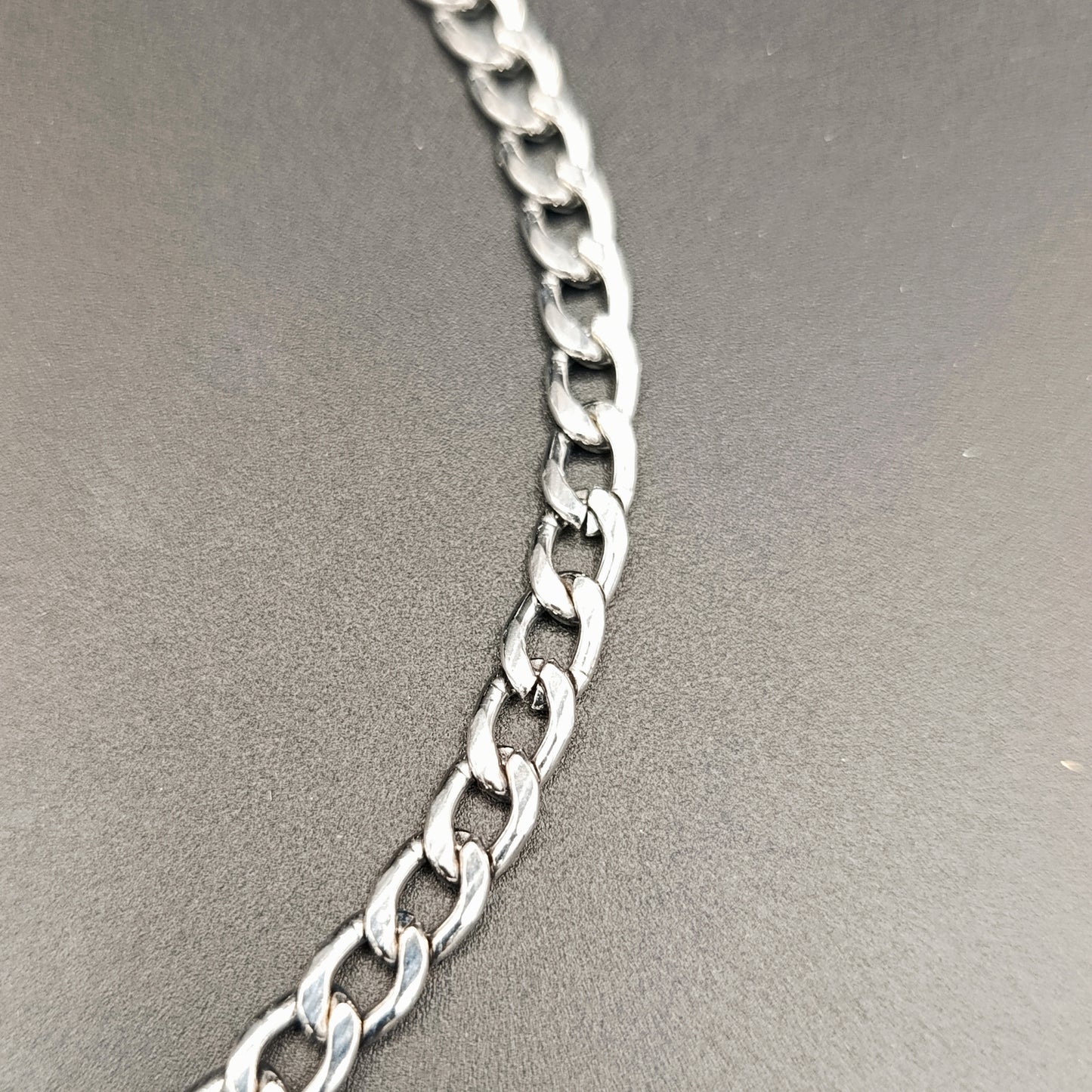 Small Figaro Chain Silver
