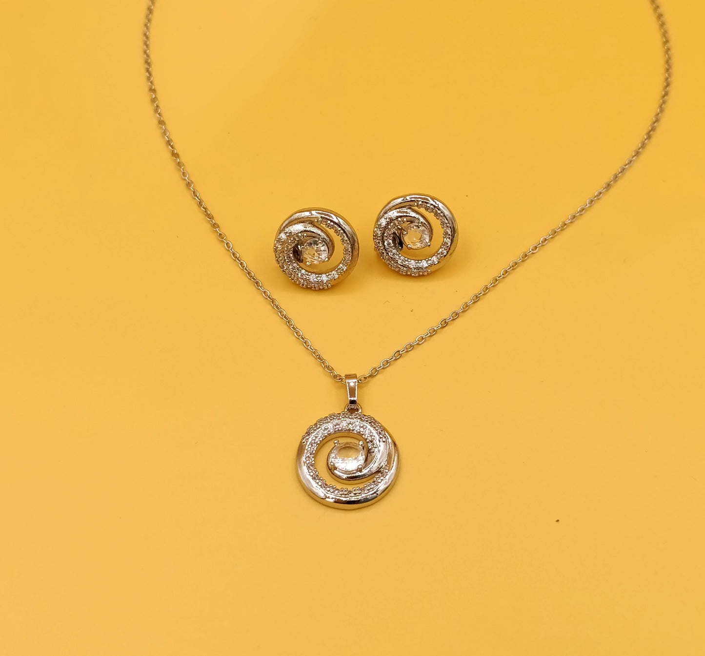 Round Silver Zircon Set
