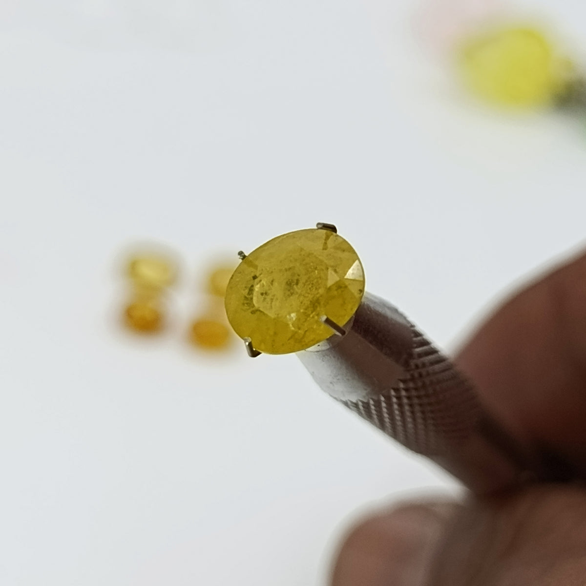 Yellow Sapphire - 3.05 Carats