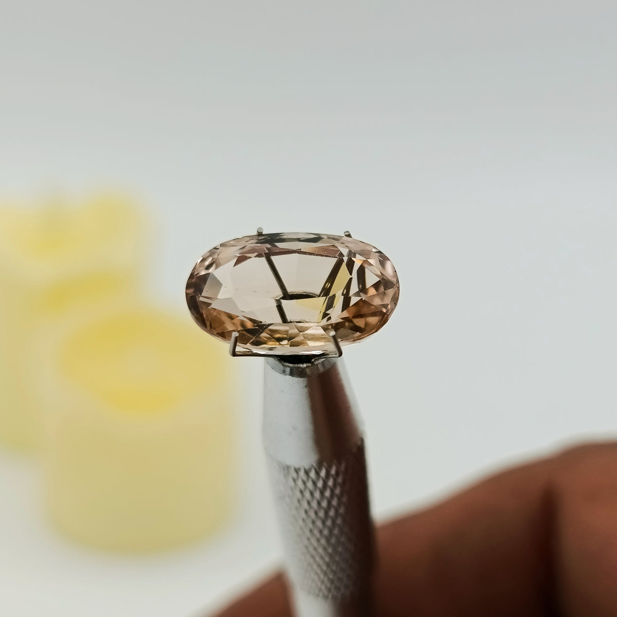 Sakardu Topaz - Oval Shape - 10 Carats