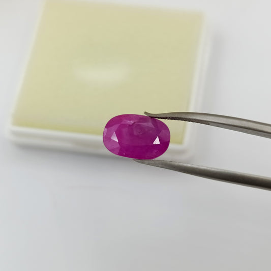 Ruby (Yaqoot) - Thailand Oval Shape - 5 Carats