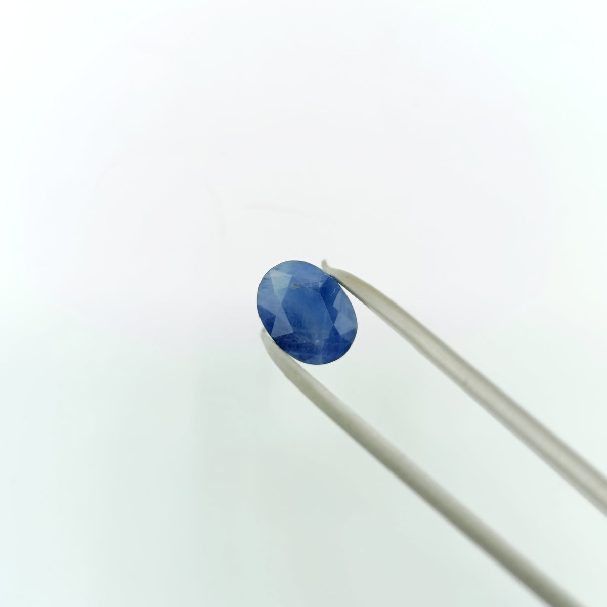Blue Sapphire - Oval Shape Zambia - 4.30 Carats