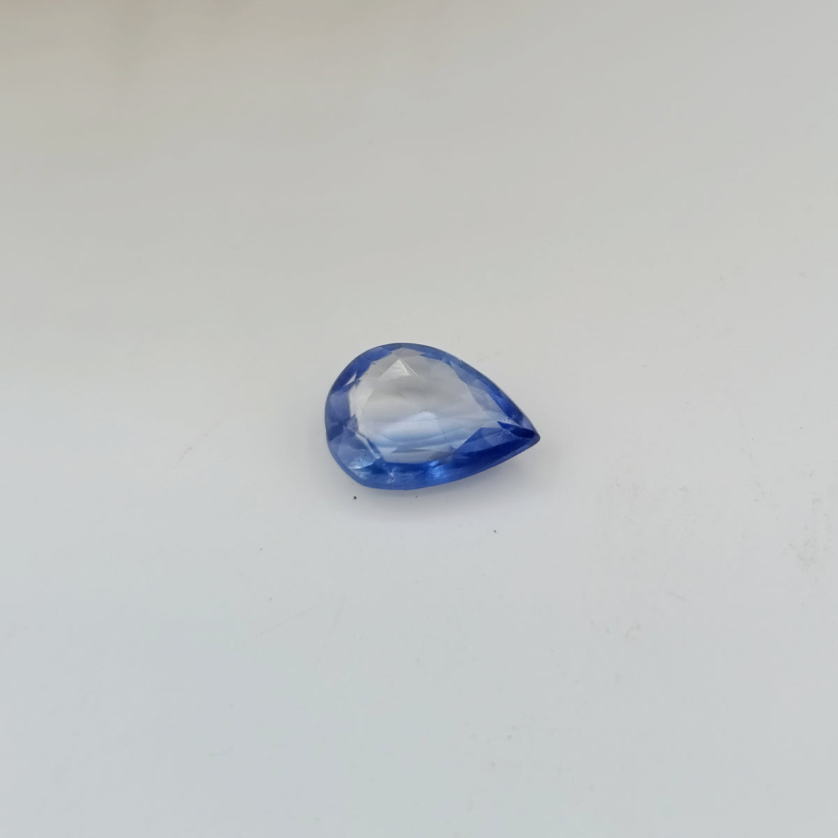 Blue Sapphire - Oval Shape Sri Lanka - 2.10 Carats