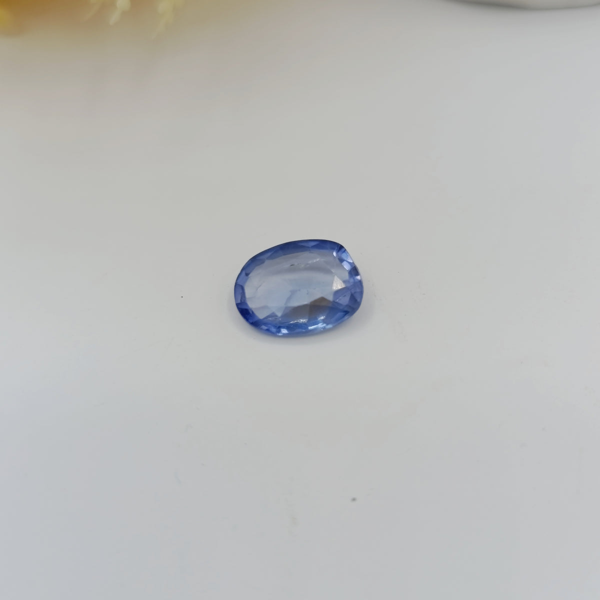 Blue Sapphire - Oval Shape Sri Lanka - 4.30 Carats