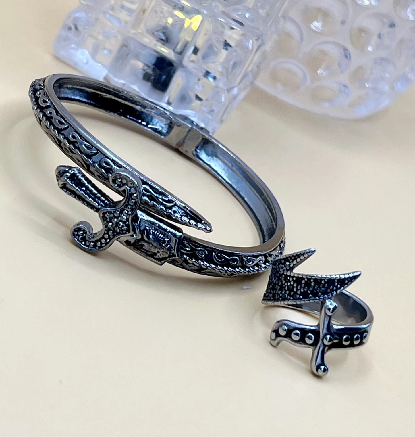 Zulifqar Openable Kara with Black Stones Ring