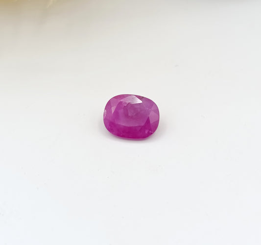 Ruby (Yaqoot) - Afghanistan Oval Shape - 4.95 Carats